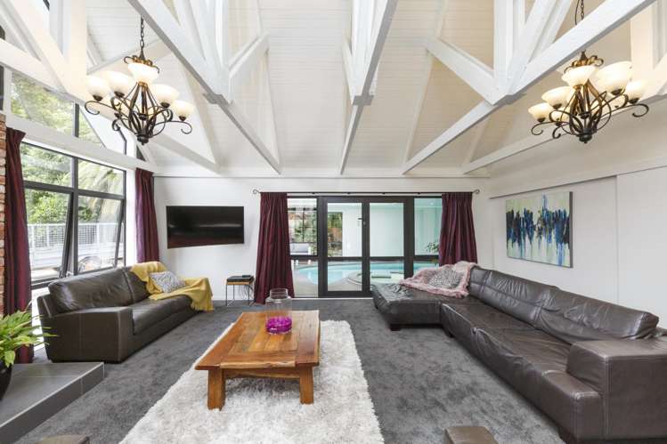 2 Huata Place West End_12