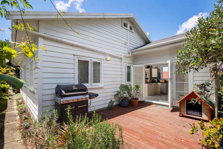 18 Vinter Terrace Mount Albert_11