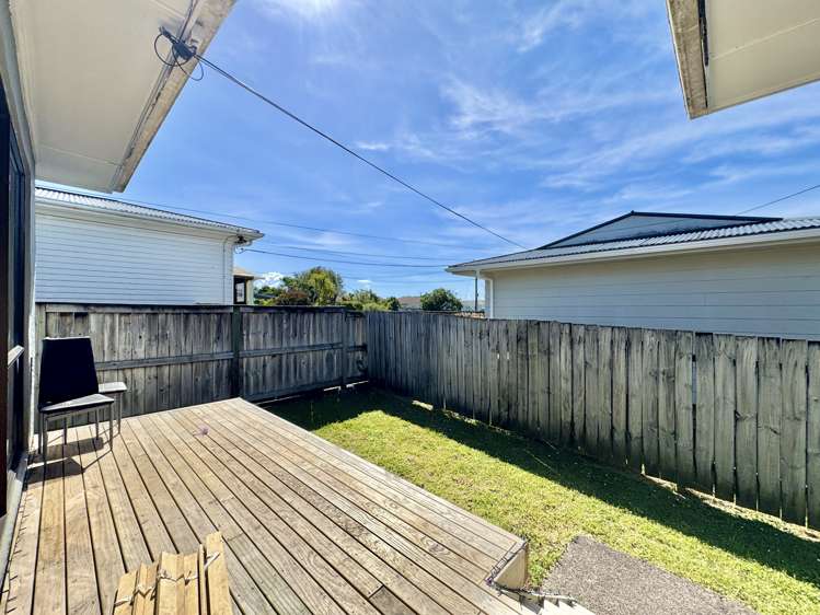 7 Marlene Avenue Te Atatu South_24