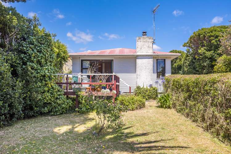 14 Te Miti Street Paekakariki_5