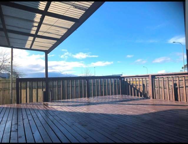 24A Woodford Avenue Henderson_1