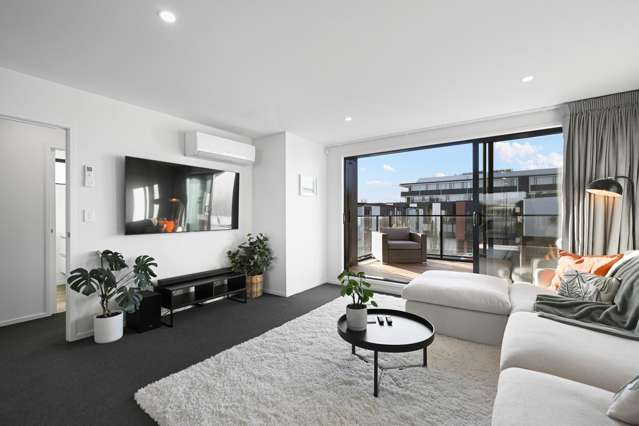 201/182 London Street Hamilton Central_2