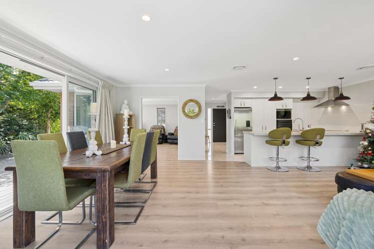 70 Pohutukawa Parade Riverhead_2