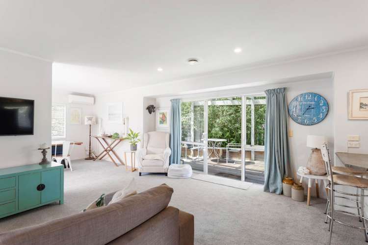 2/16 Knott Road Stanmore Bay_9