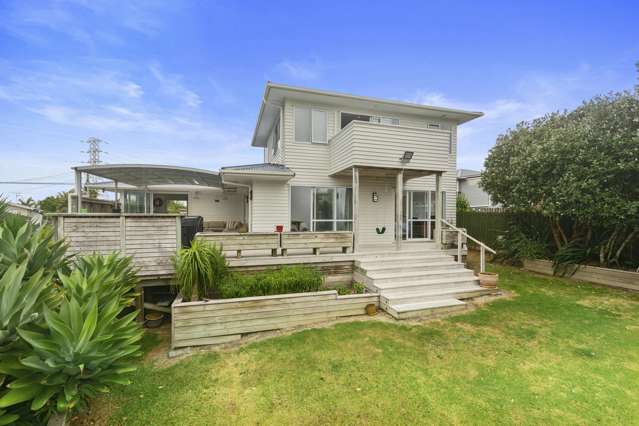 28 Tiroroa Avenue Te Atatu South_1