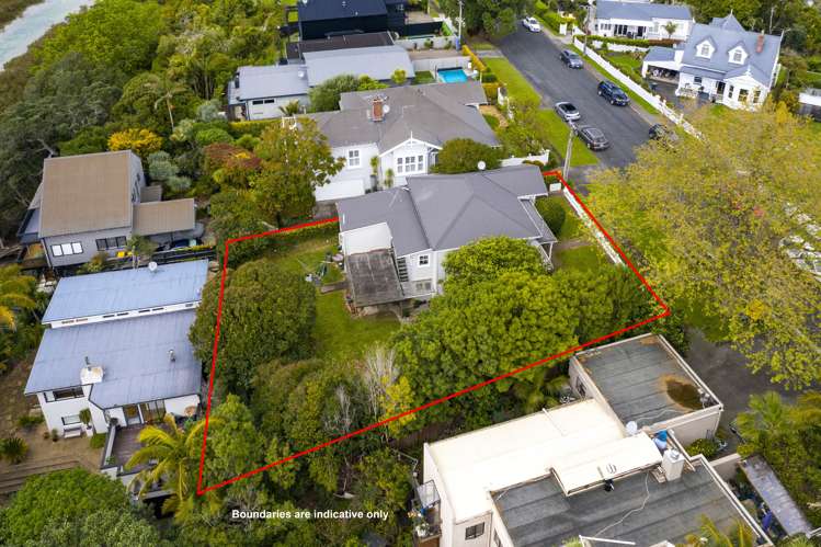 33 Waimana Avenue Northcote Point_16
