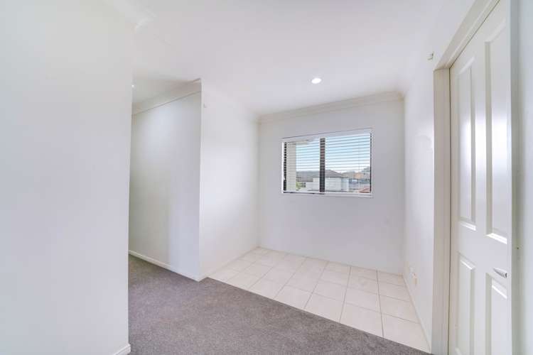 71 Baverstock Road Flat Bush_7