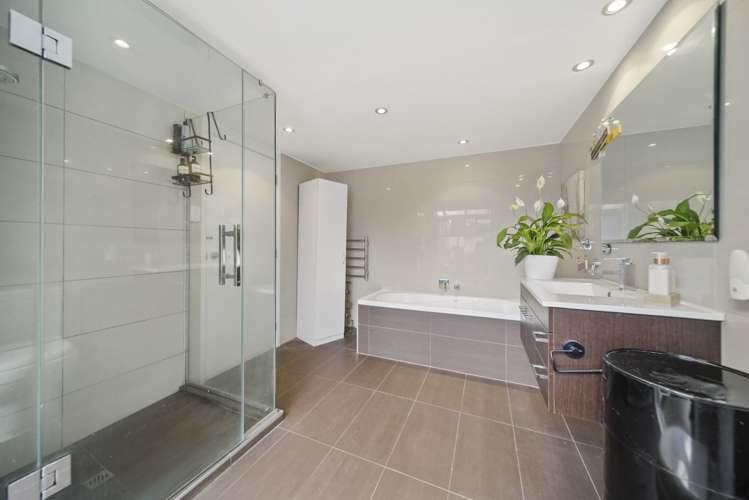 1/27 Browns Avenue Pakuranga_13