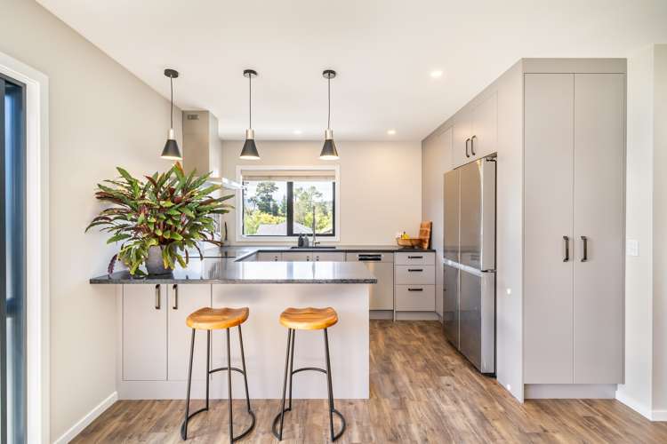 11 Rewarewa Way Timberlea_10