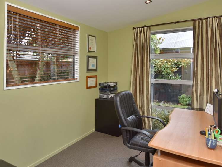 19 Springbrook Lane Northwood_18