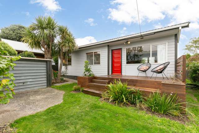 Sunny, Central & Move-in Ready!