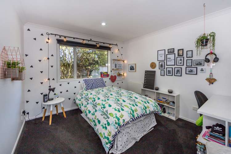 6 Boulez Mews Rolleston_15