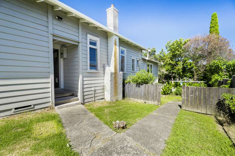 76 School Road Morningside_13