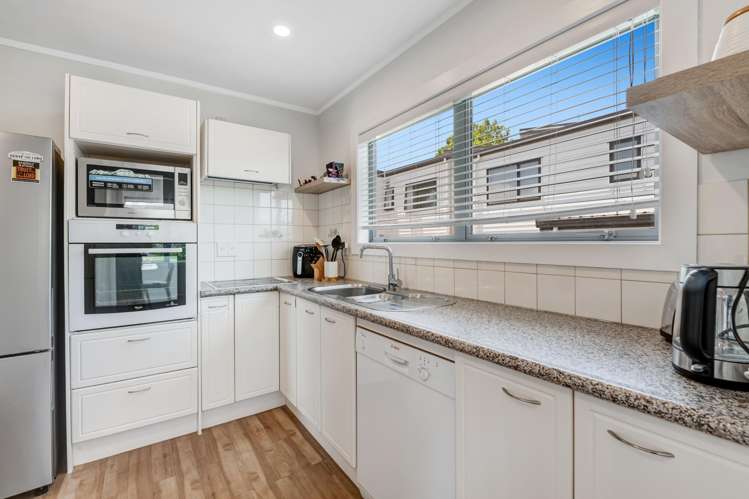 1/2 Pavola Grove Glenfield_8