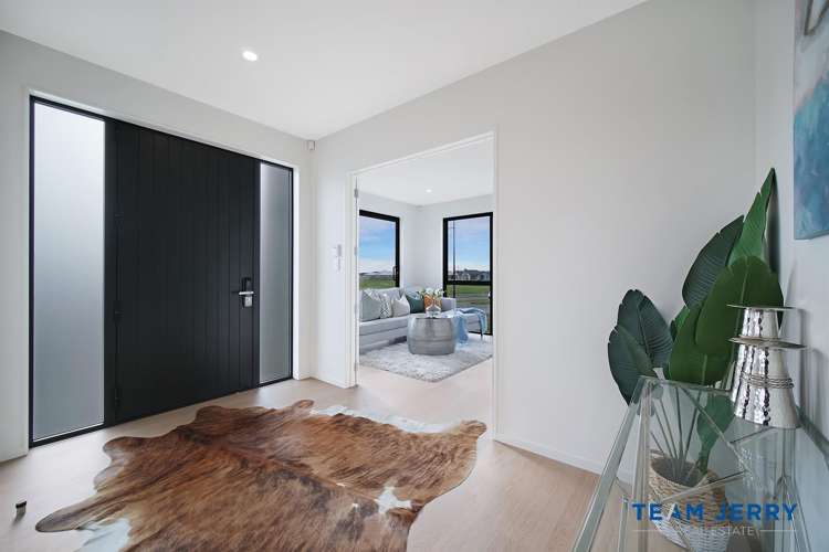 1 Korowhiti Road Clarks Beach_10