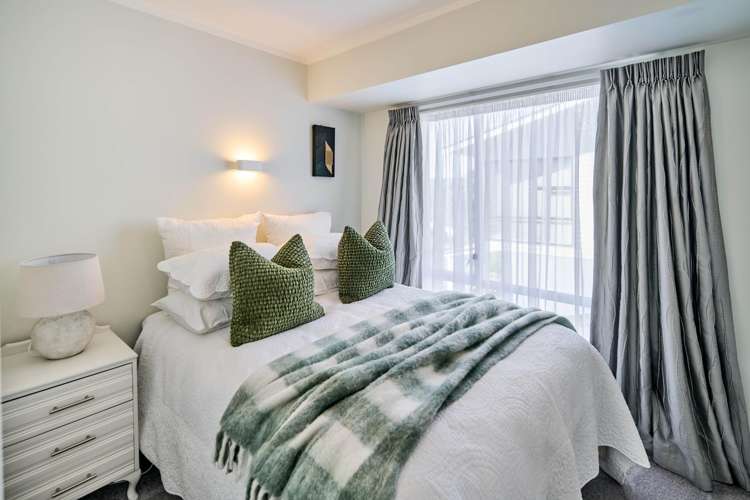 147 Tirohanga Road Lower Hutt_12