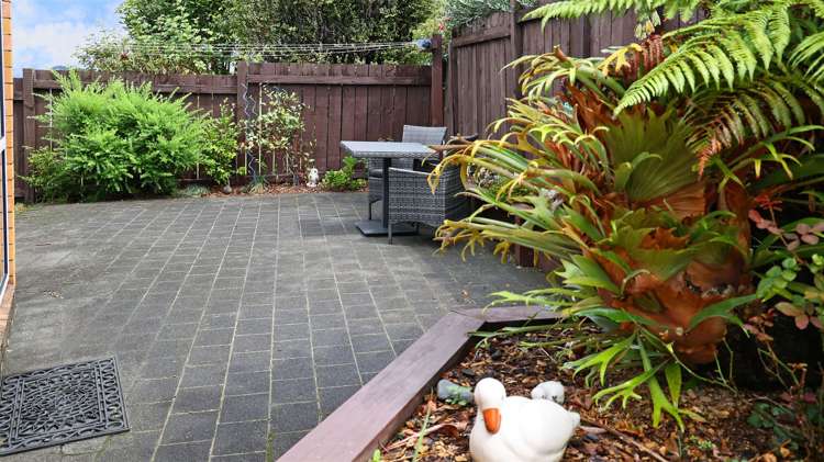 100b Rhinevale Close Henderson_22