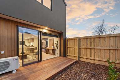 1/4 Burlington Street_4
