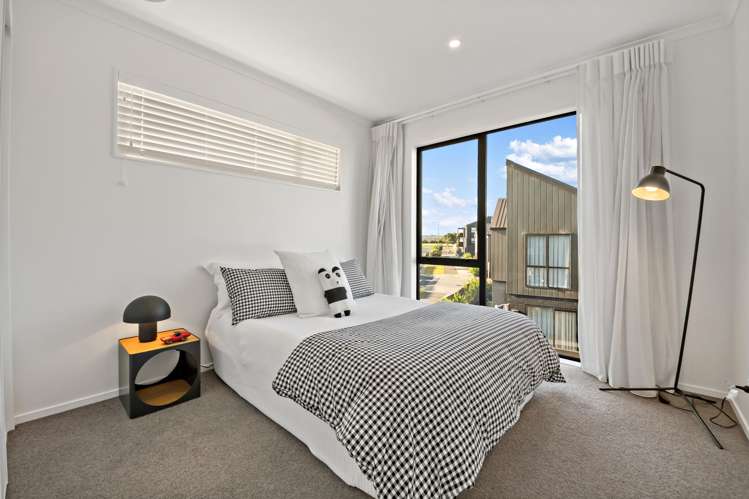 15 Ringamaui Place Hobsonville_9