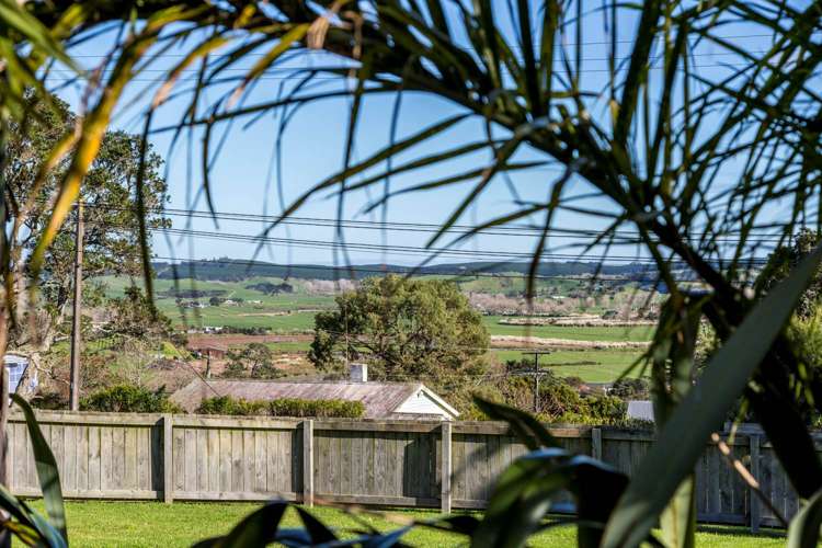 98 Garfield Road Helensville_17