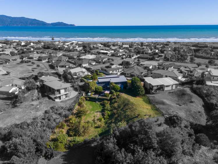 11 Pharazyn Avenue Waikanae Beach_29