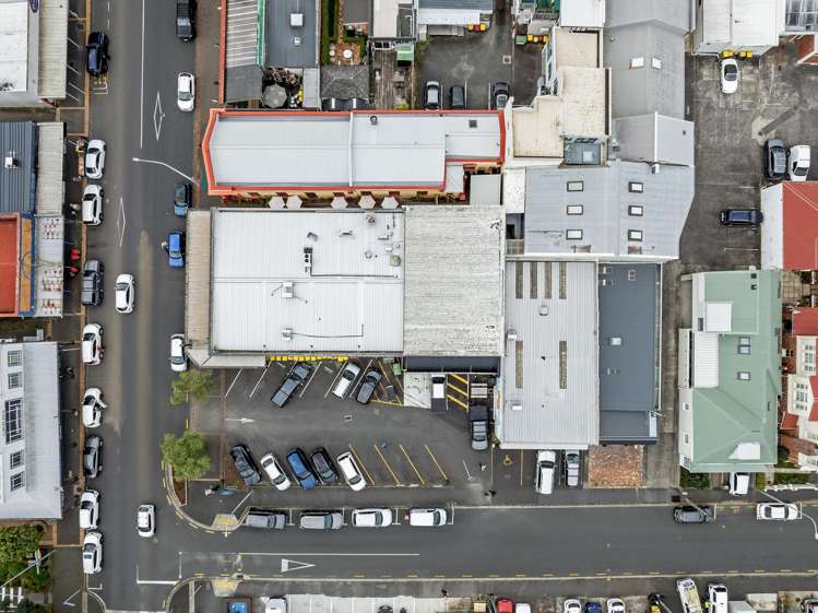 9-11 Clarence Street Devonport_10