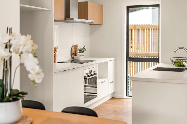 2,3,6,7,17,18;/4 Tawhai Street Stokes Valley_4