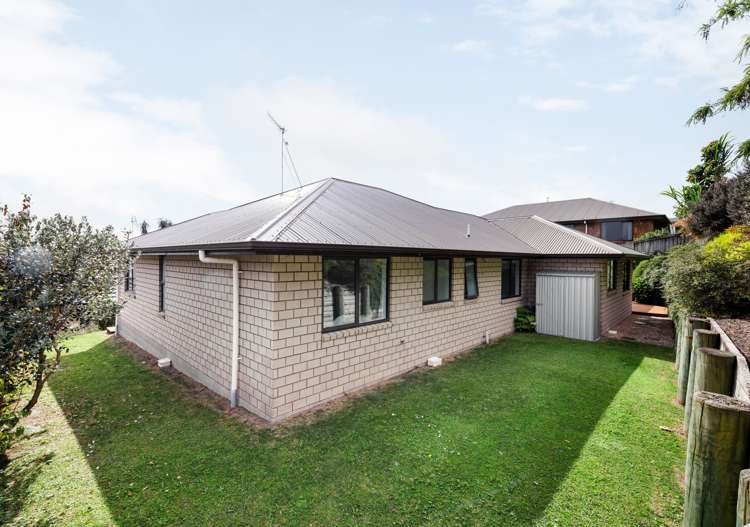 8 Cleeve Close Huntington_21