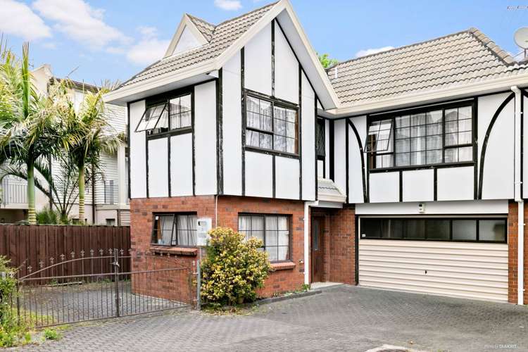 24d Owens Road Epsom_0