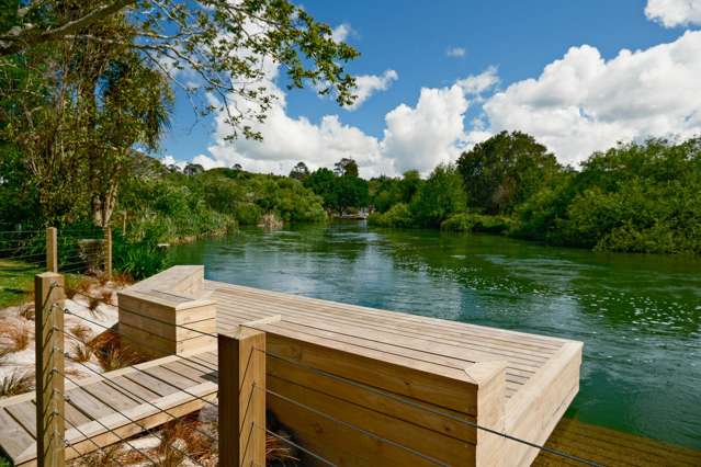 Charming Waterside Retreat