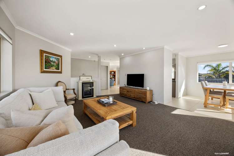 16 Anchorite Way Red Beach_11