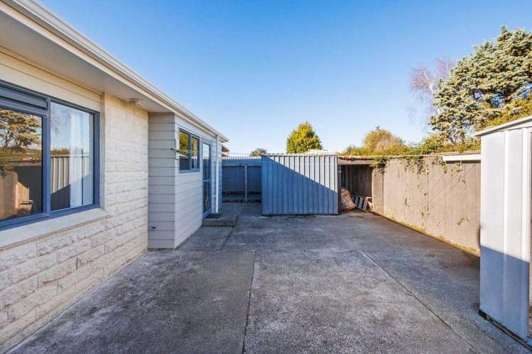 2 Pinedale Parade Milson_14