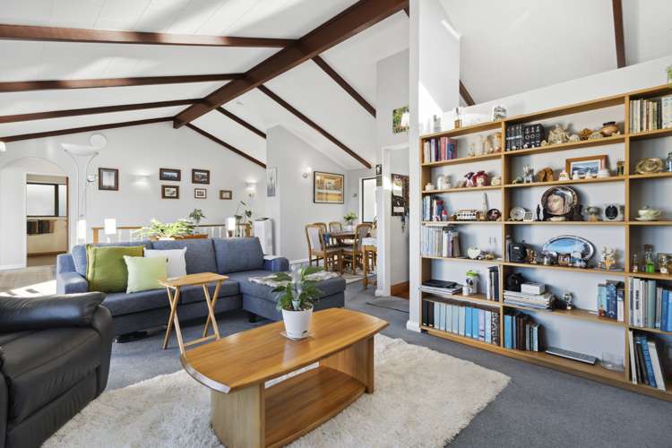 8 Paparata Street Karori_10