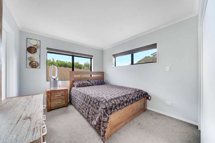 15b Crown Crescent Otara_5