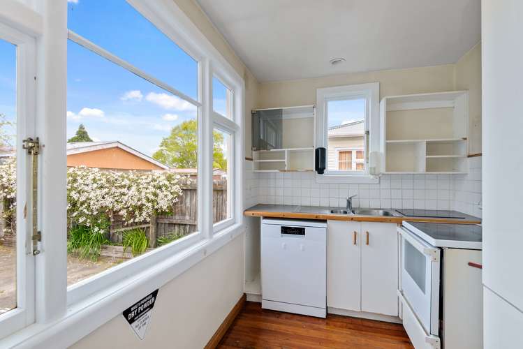 7 Aorangi Road Bryndwr_7