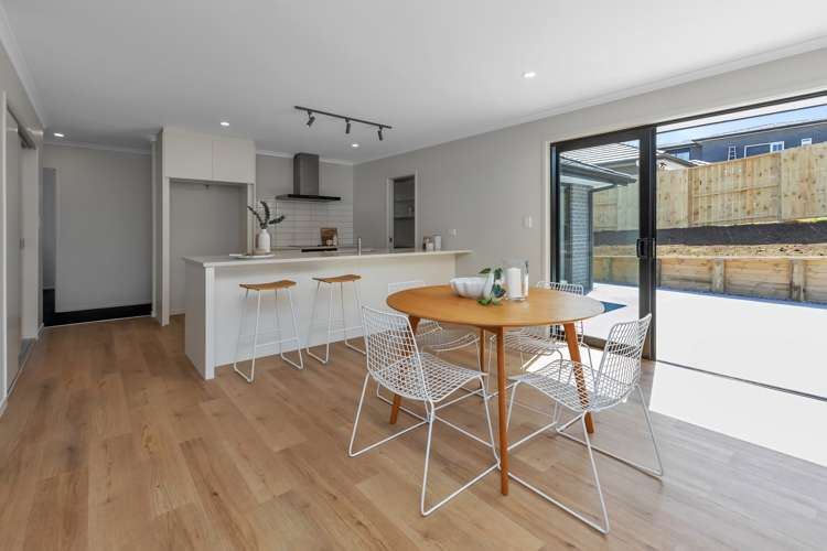 18 Royal Saint Annes Drive Kamo_6