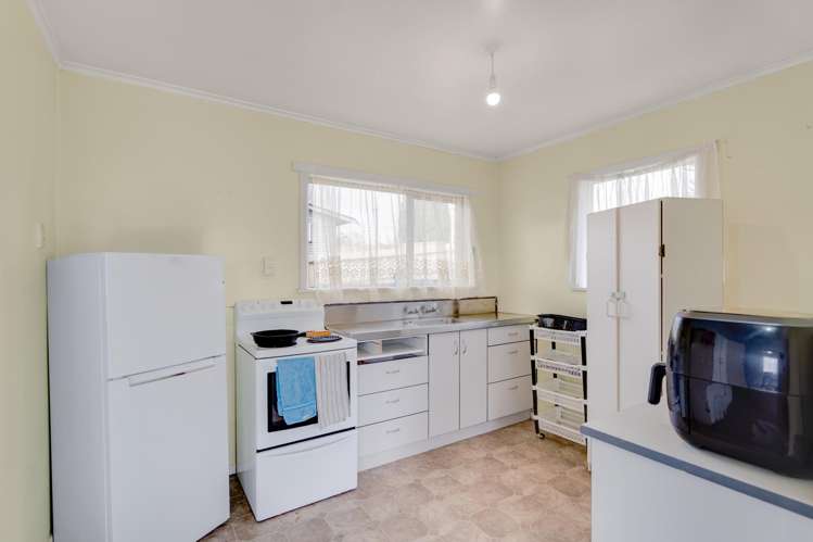 13 Acacia Avenue_2