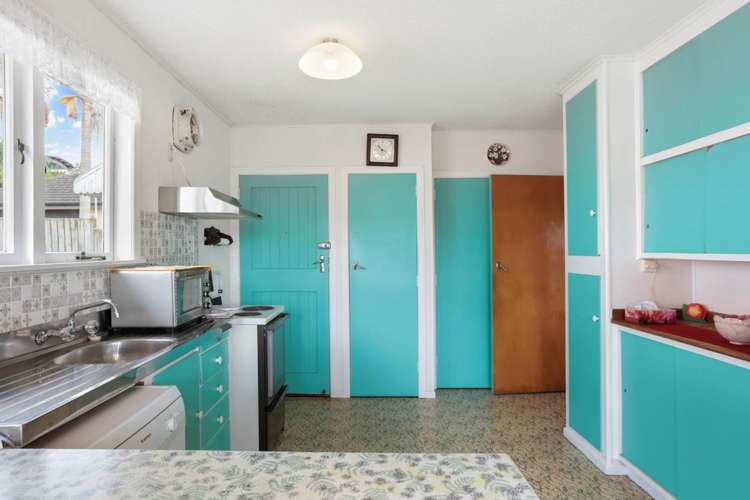 34 Kelwyn Road Kelston_12