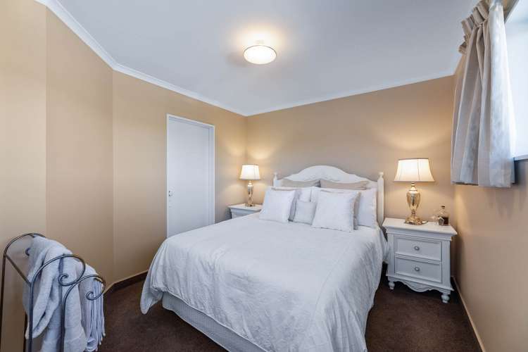 6 Robalan Place Redwoodtown_26