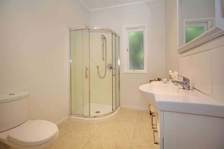 17b Viola Avenue Mangere East_8