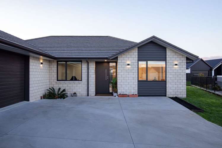 44 The Meadows Drive Flagstaff_1