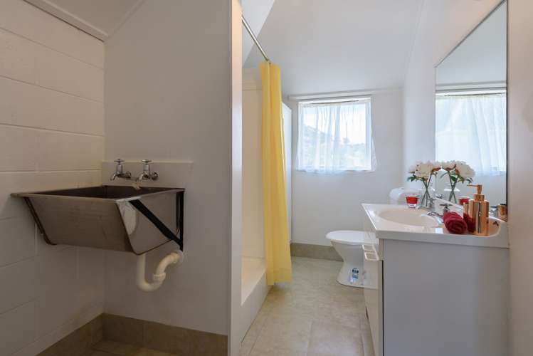 136 Akaroa Drive Maupuia_11