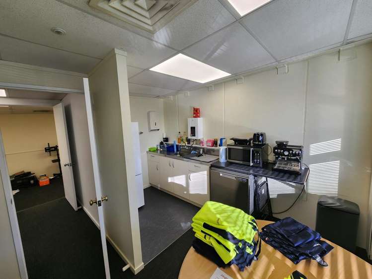 Unit 1/22 Railway Avenue Lower Hutt_7