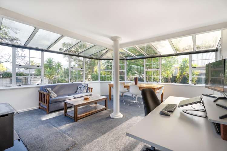 18 Akatarawa Road Brown Owl_1