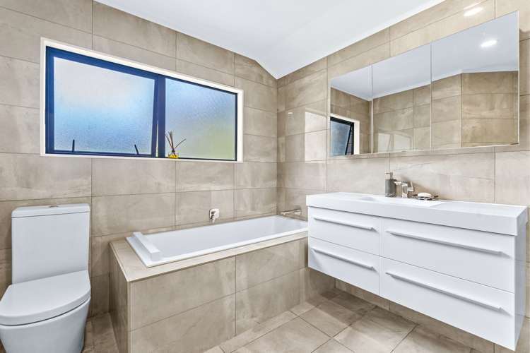 2/46 Powrie Street Glenfield_9