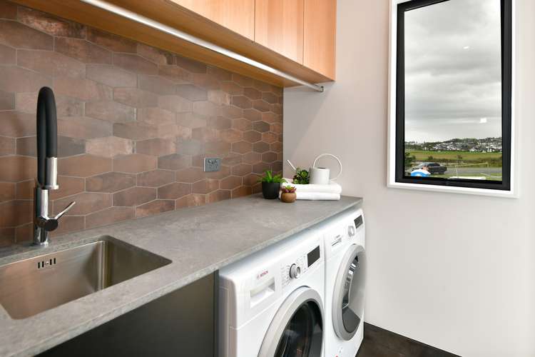 110 Arran Point Parade Orewa_20