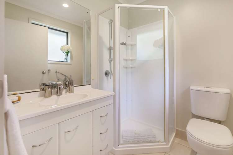 6 Robinia Place Snells Beach_30