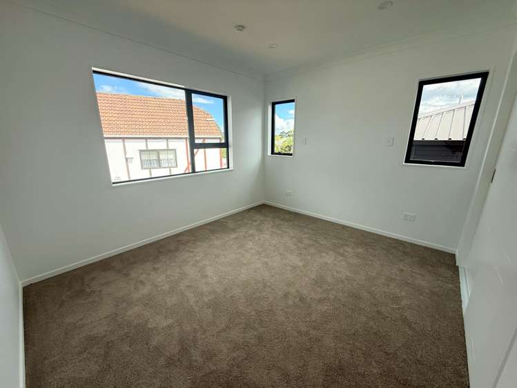 1a Harry Human Heights St Johns_9