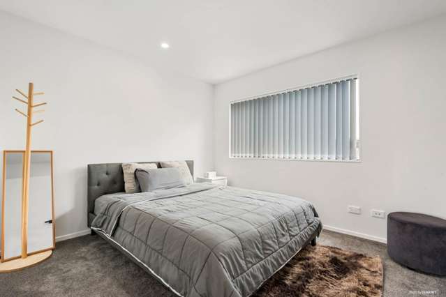 8B Hobart Crescent Wattle Downs_3