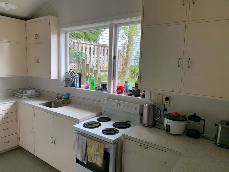 Upper Flat/80 Upland Road Kelburn_3